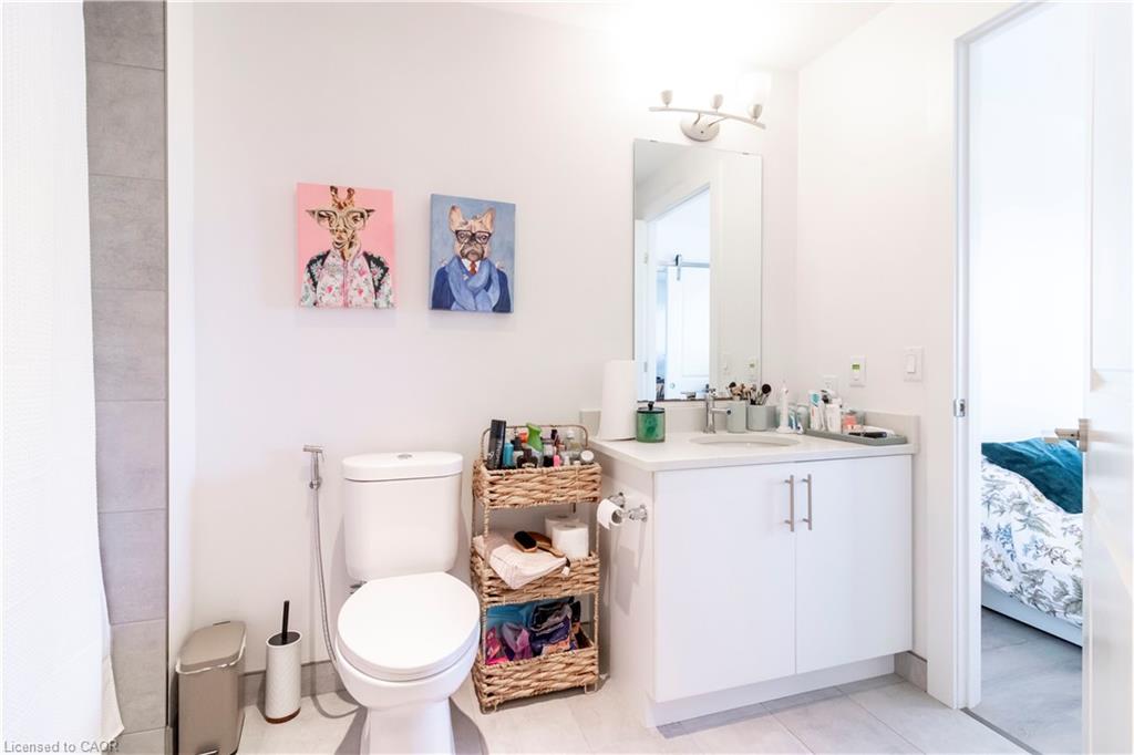 1212-181 King Street S Property Photo 17