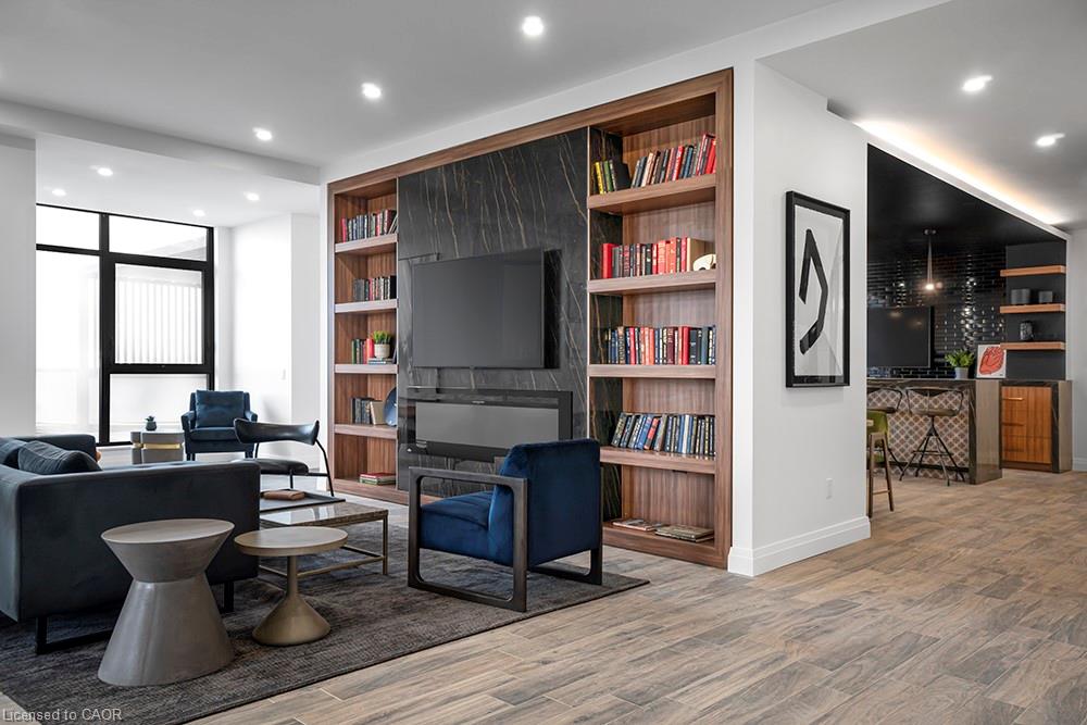 1212-181 King Street S Property Photo 28