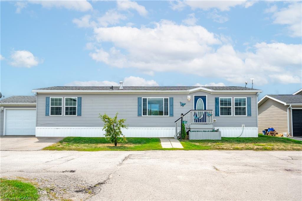 45 Riverbend Crescent Property Photo 1