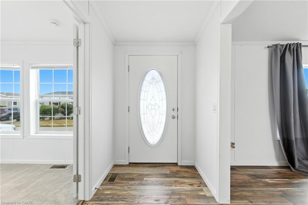 45 Riverbend Crescent Property Photo 3