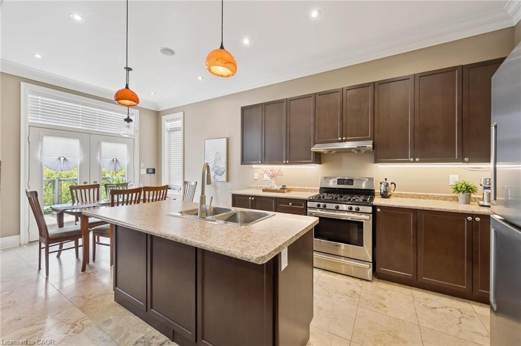 68 Gentle Fox Drive Property Photo 9