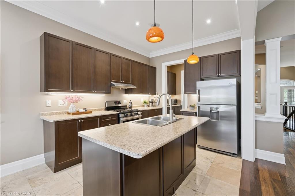 68 Gentle Fox Drive Property Photo 11