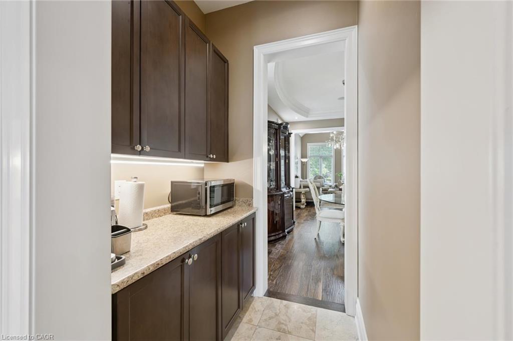 68 Gentle Fox Drive Property Photo 12