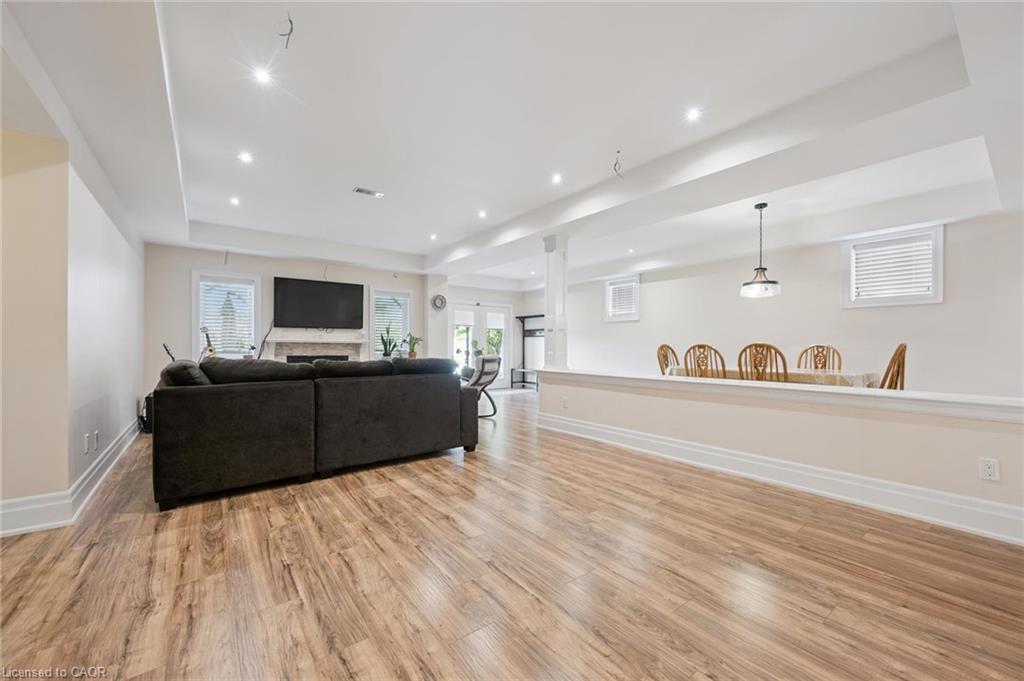 68 Gentle Fox Drive Property Photo 28