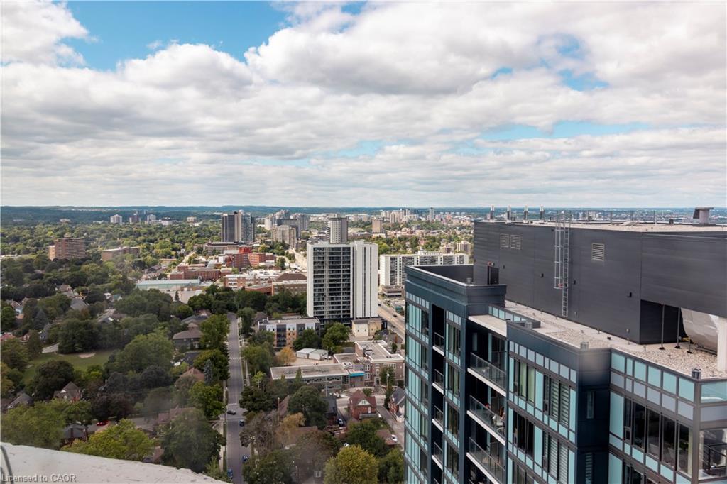 3308-25 Wellington Street S Property Photo 7