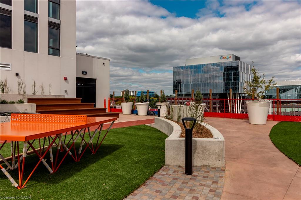 3308-25 Wellington Street S Property Photo 11