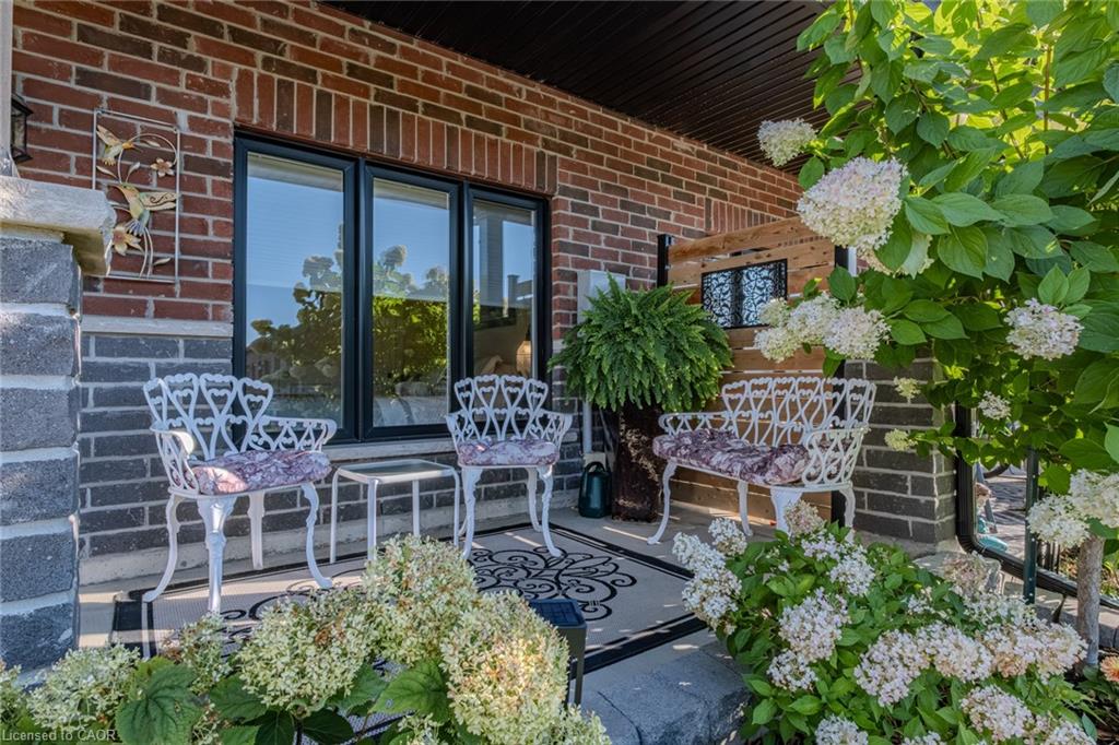 12 Brookfield Lane Property Photo 5