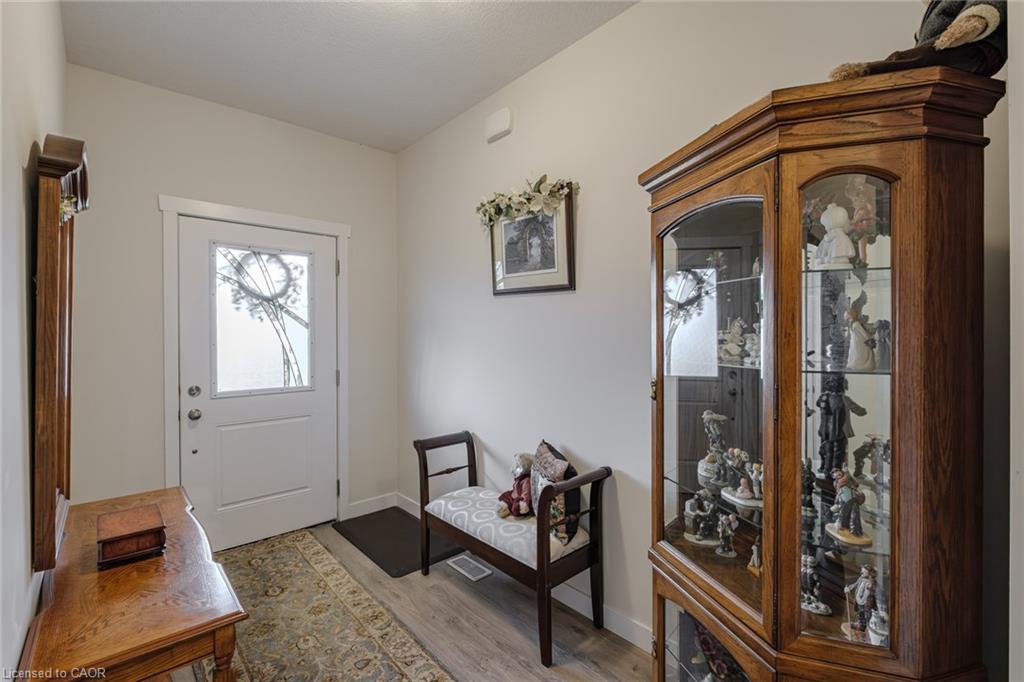 12 Brookfield Lane Property Photo 7