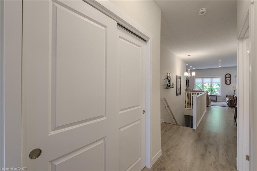 12 Brookfield Lane Property Photo 11