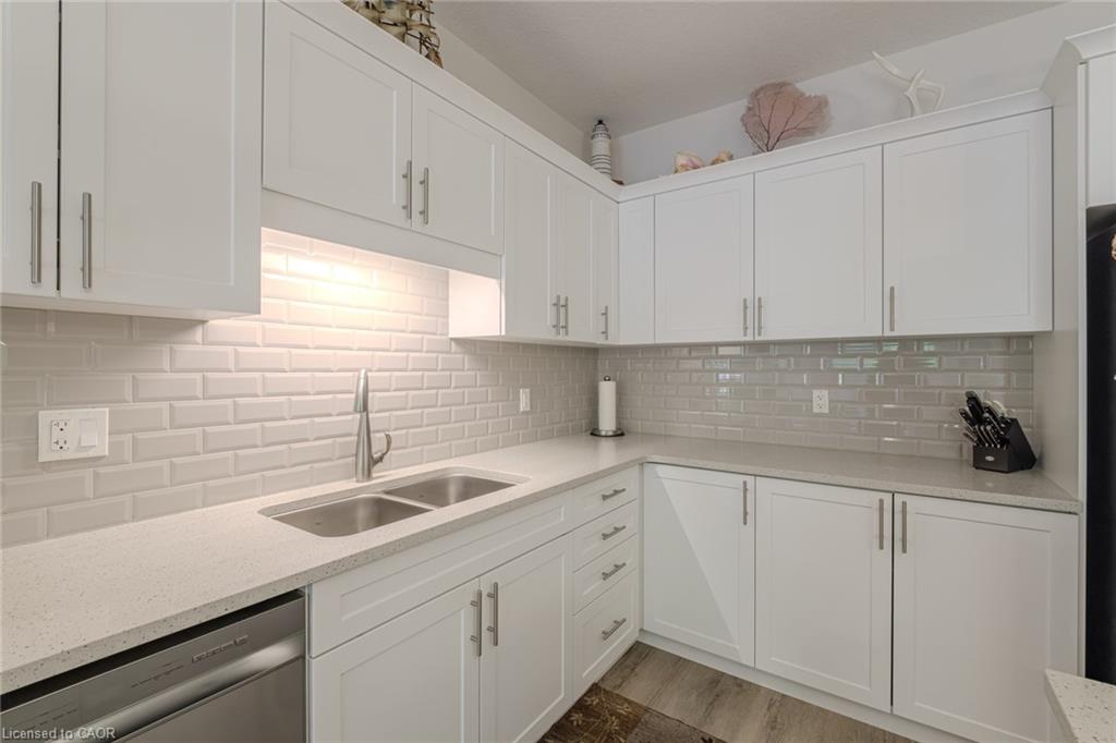 12 Brookfield Lane Property Photo 20