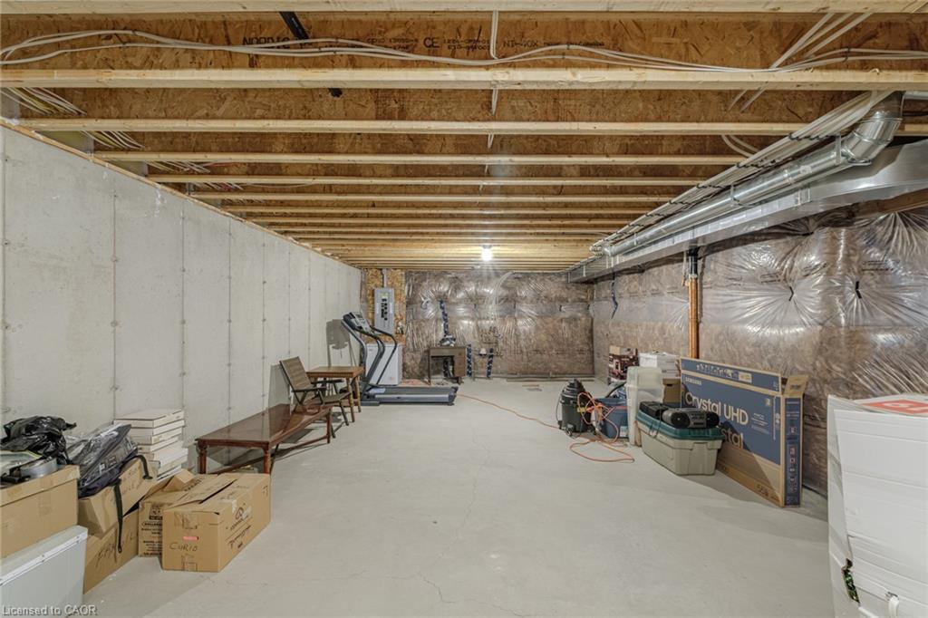 12 Brookfield Lane Property Photo 35