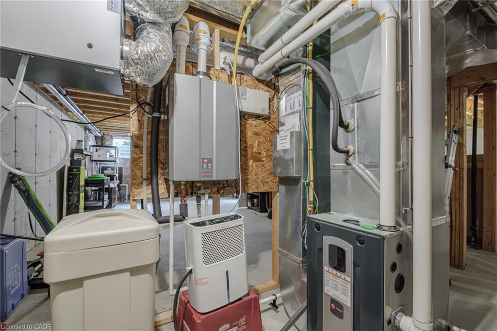 12 Brookfield Lane Property Photo 37