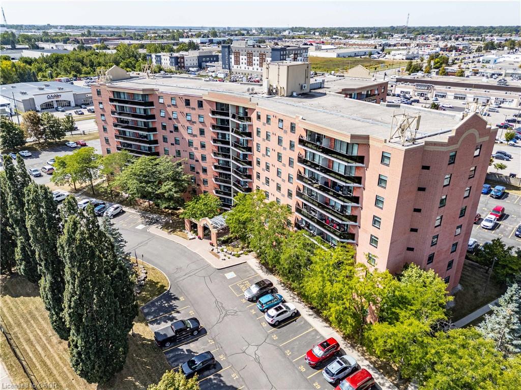 807-9 Bonheur Court Property Photo 1