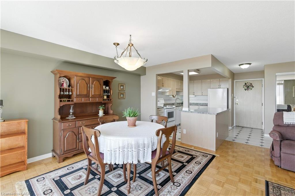 807-9 Bonheur Court Property Photo 16