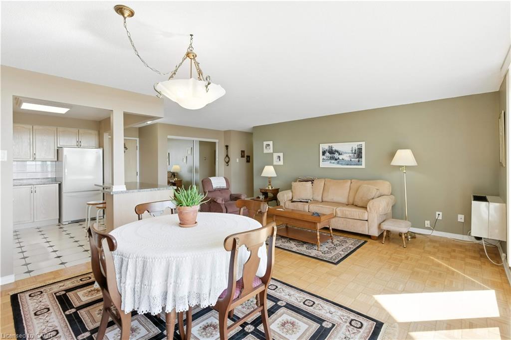 807-9 Bonheur Court Property Photo 20