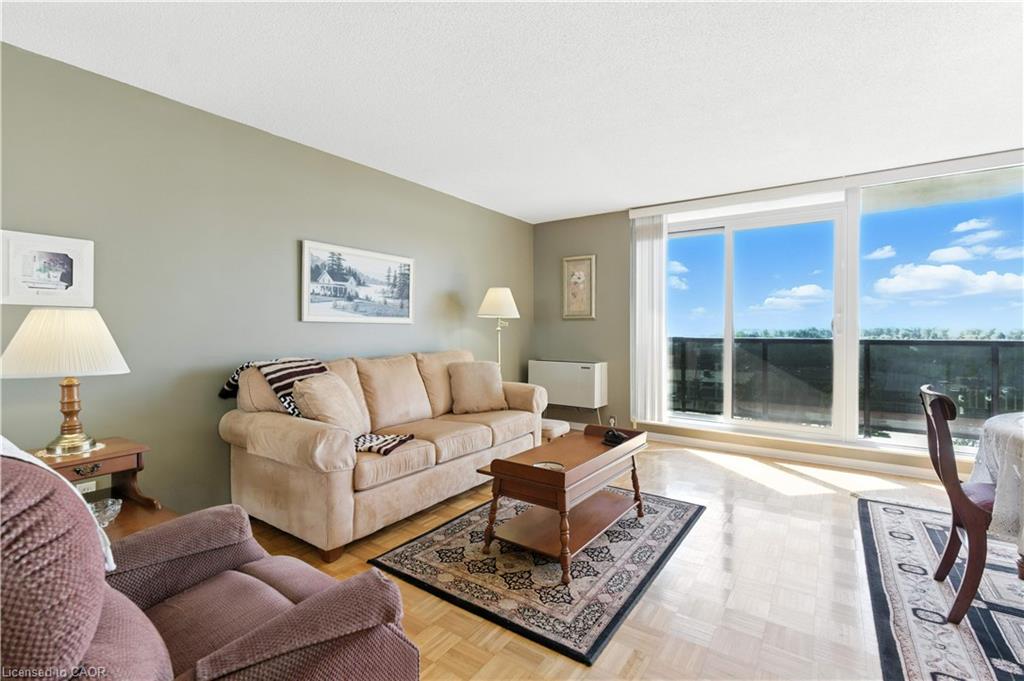 807-9 Bonheur Court Property Photo 21