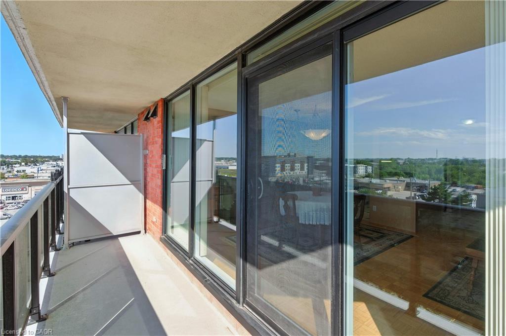 807-9 Bonheur Court Property Photo 26