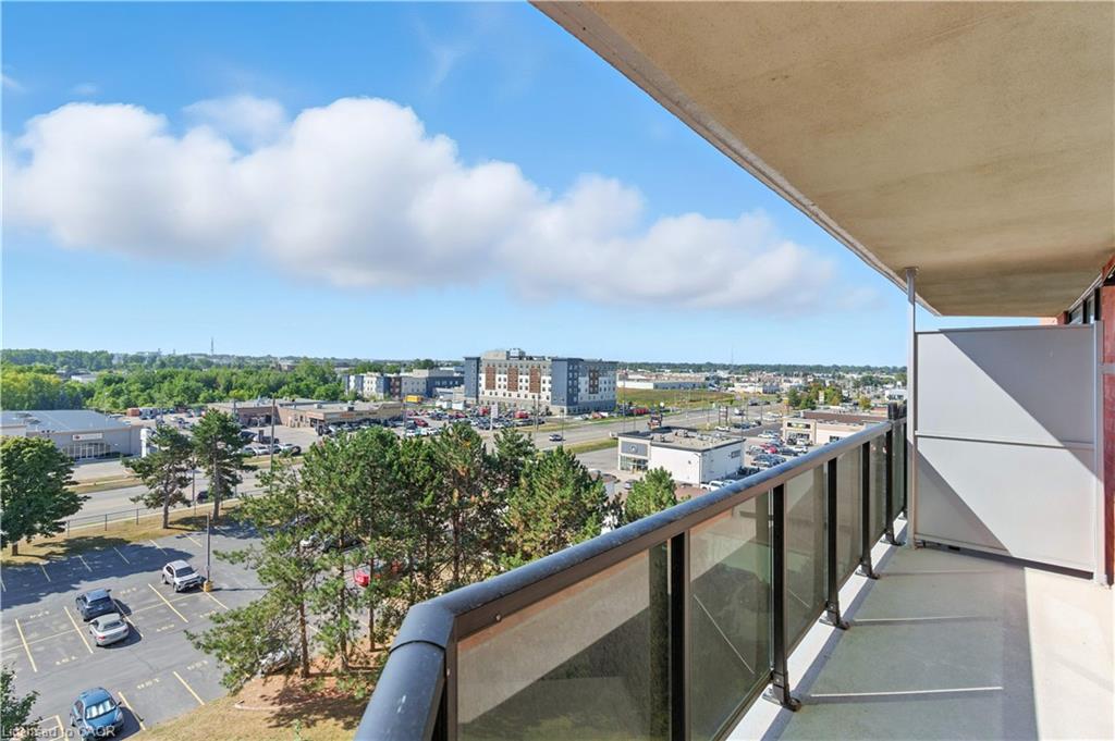 807-9 Bonheur Court Property Photo 27