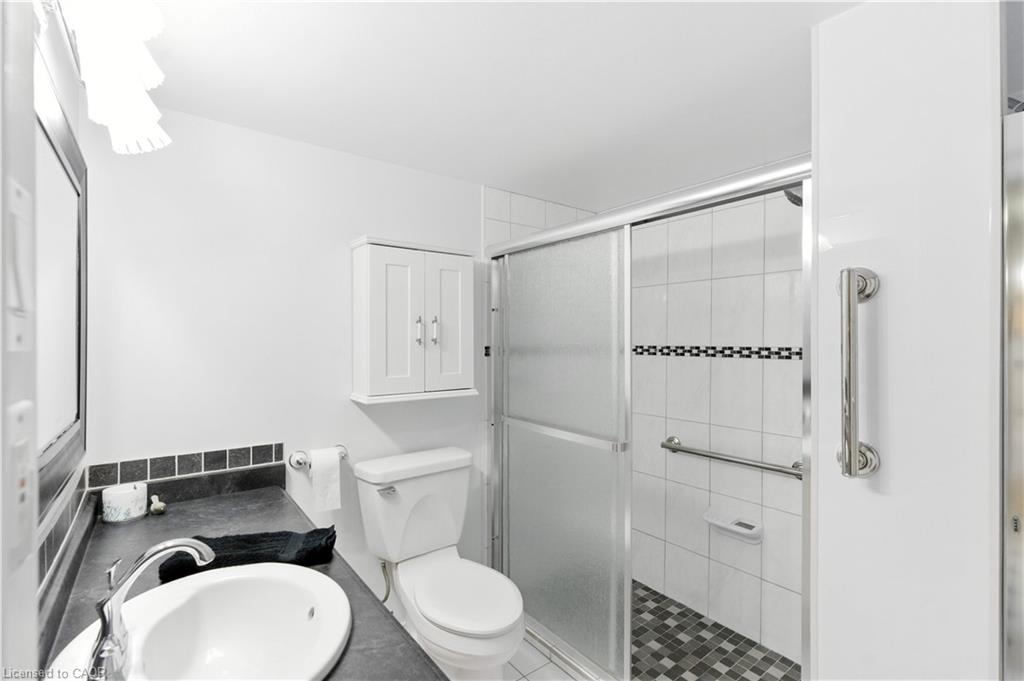 807-9 Bonheur Court Property Photo 35