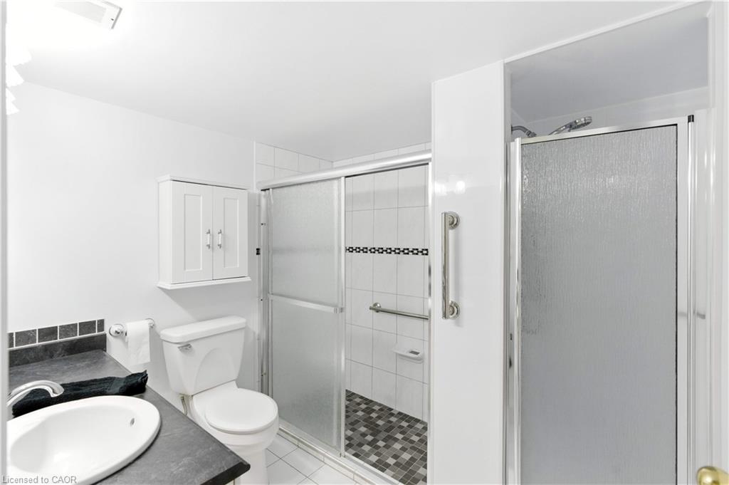 807-9 Bonheur Court Property Photo 36