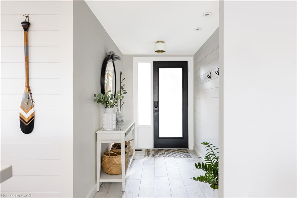 2872 Muskoka Road 118 W Property Photo 1