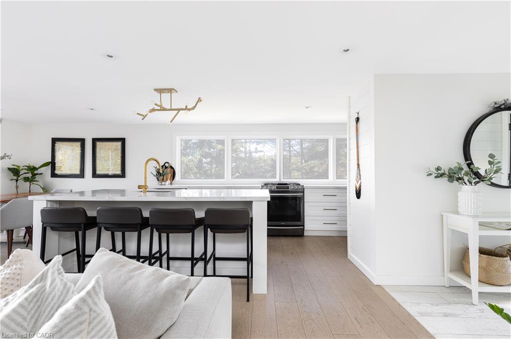 2872 Muskoka Road 118 W Property Photo 8