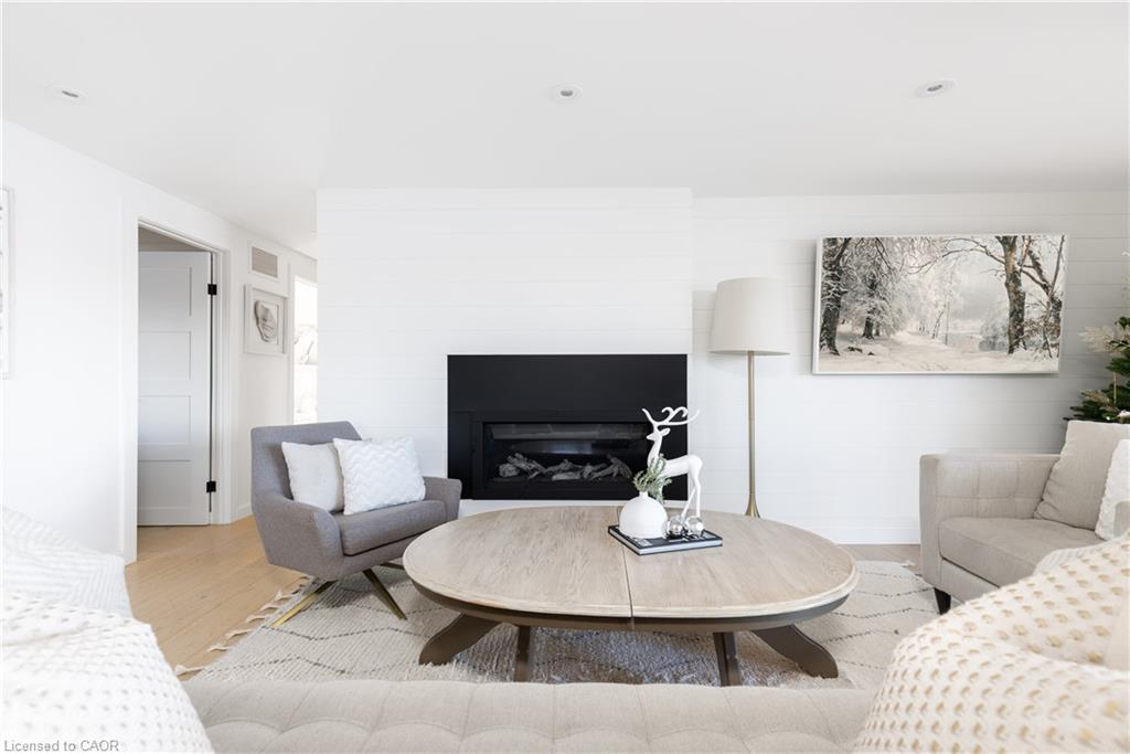 2872 Muskoka Road 118 W Property Photo 14