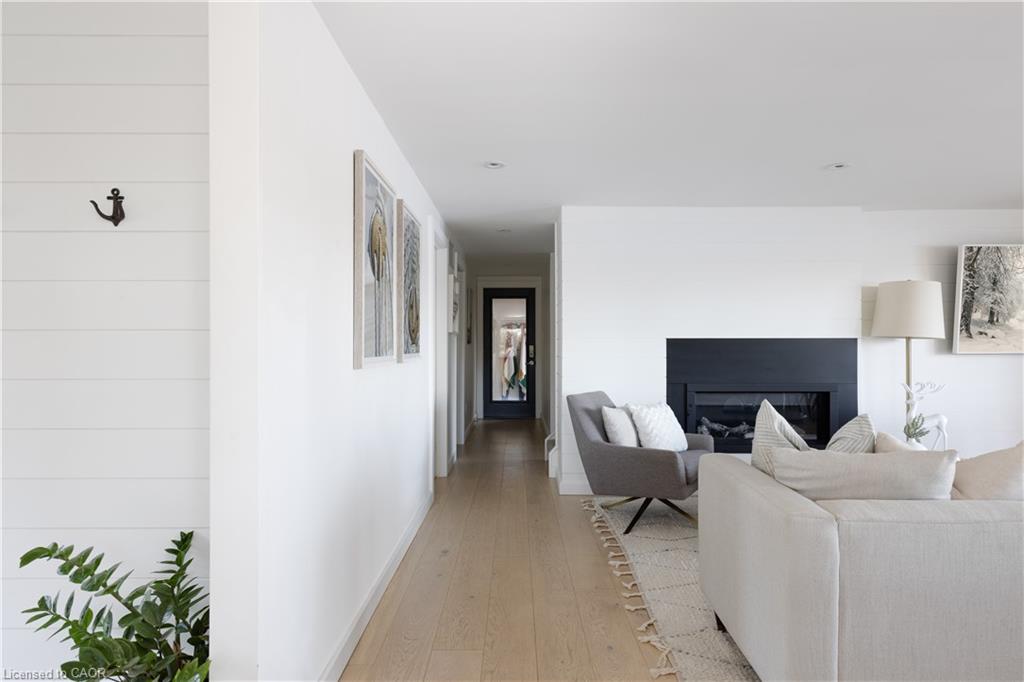 2872 Muskoka Road 118 W Property Photo 19