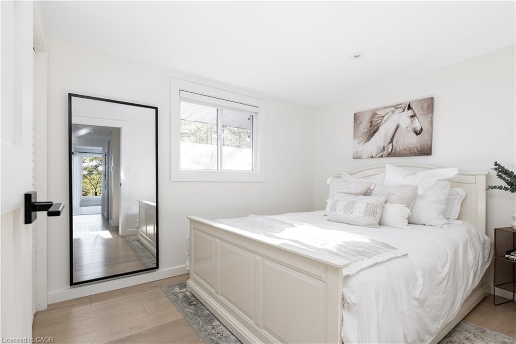 2872 Muskoka Road 118 W Property Photo 23