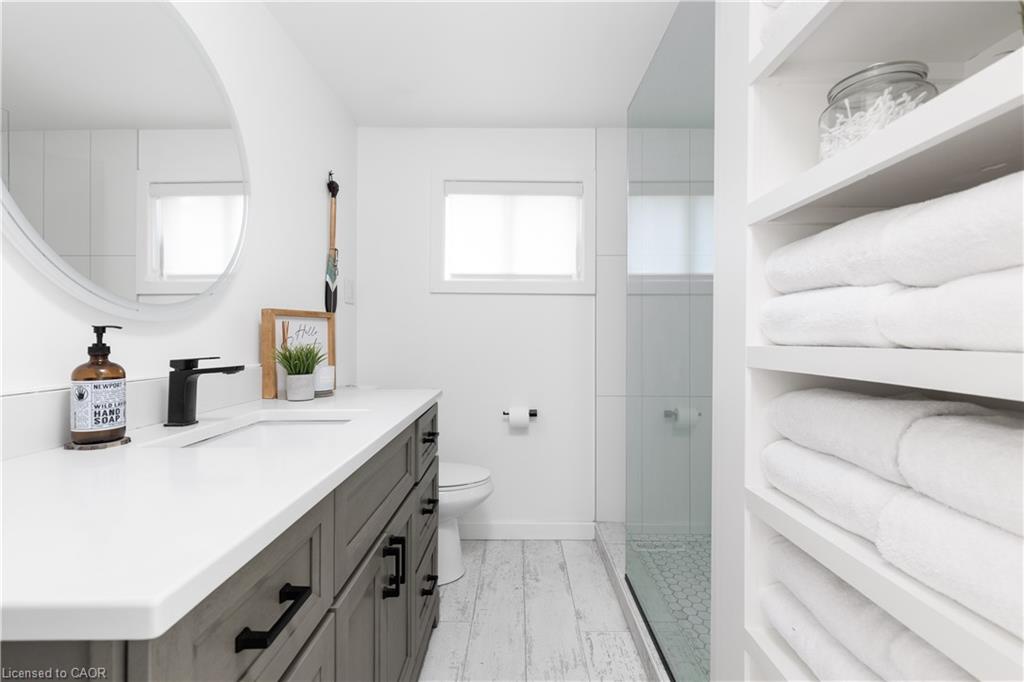 2872 Muskoka Road 118 W Property Photo 29