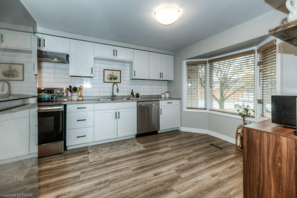 48 Wendy Crescent Property Photo 4