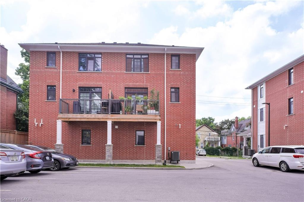 170 Benton Street S Property Photo 6