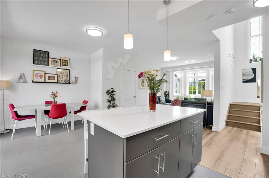 170 Benton Street S Property Photo 16