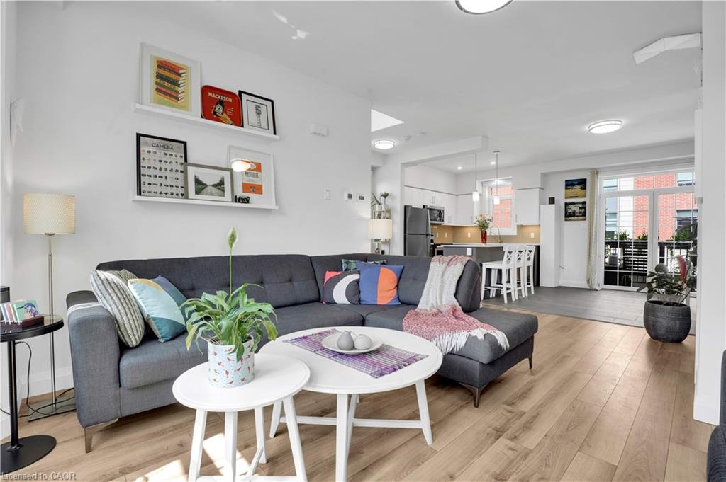 170 Benton Street S Property Photo 24