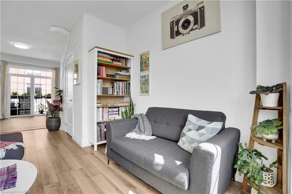 170 Benton Street S Property Photo 25