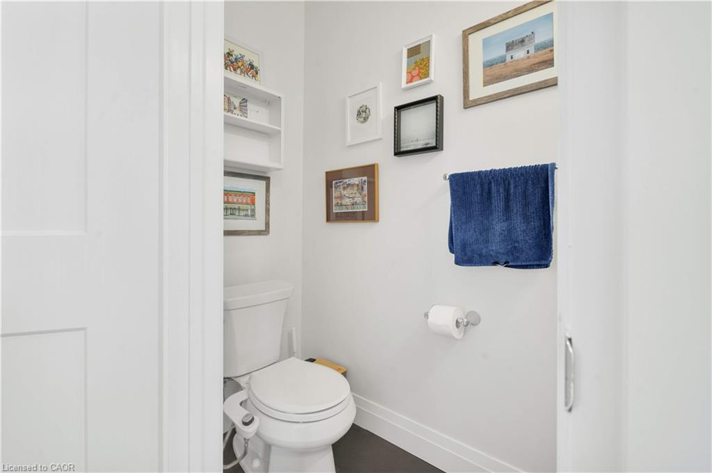 170 Benton Street S Property Photo 28