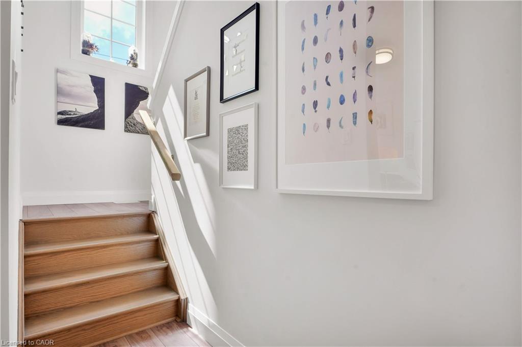 170 Benton Street S Property Photo 29