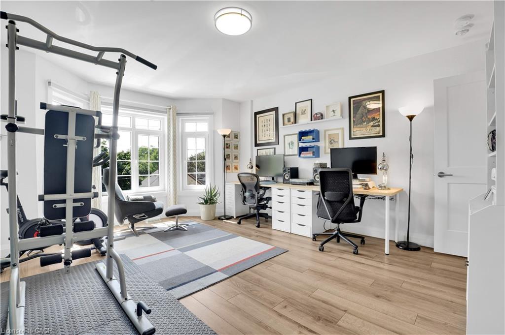 170 Benton Street S Property Photo 34