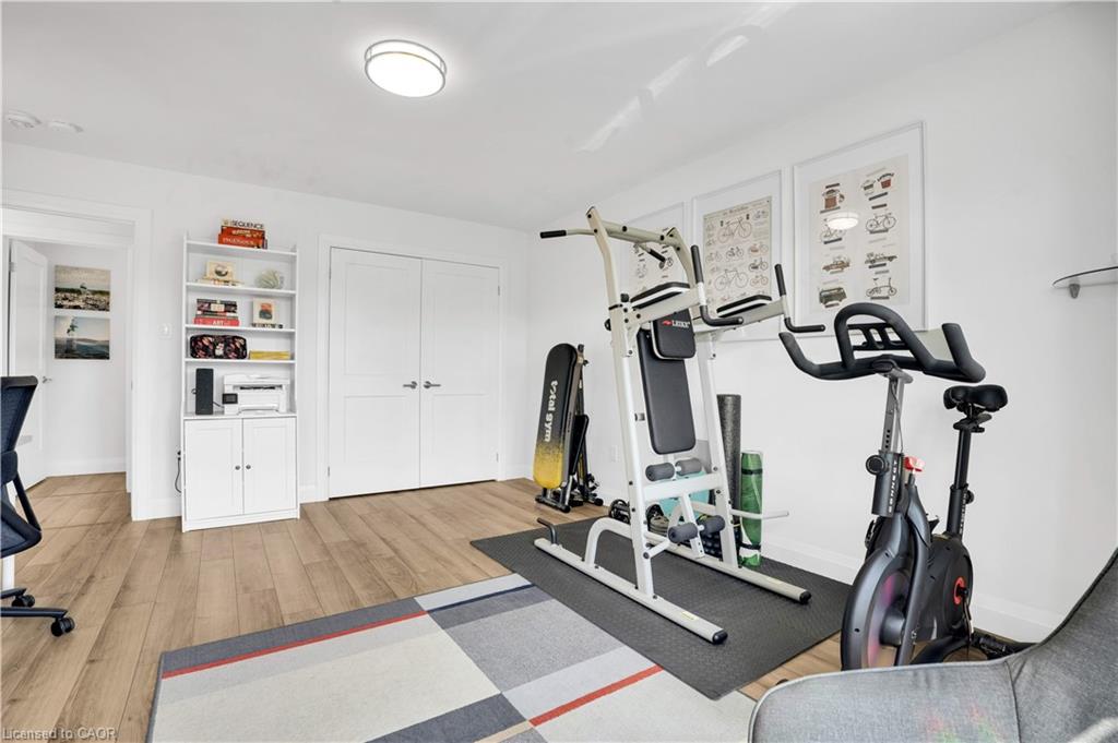 170 Benton Street S Property Photo 36