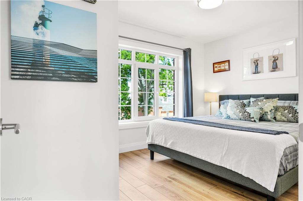 170 Benton Street S Property Photo 38