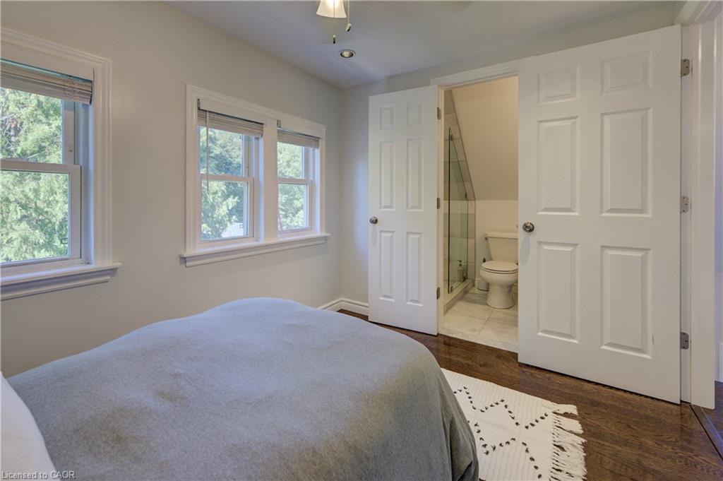 19 Dunbar Road N Property Photo 23