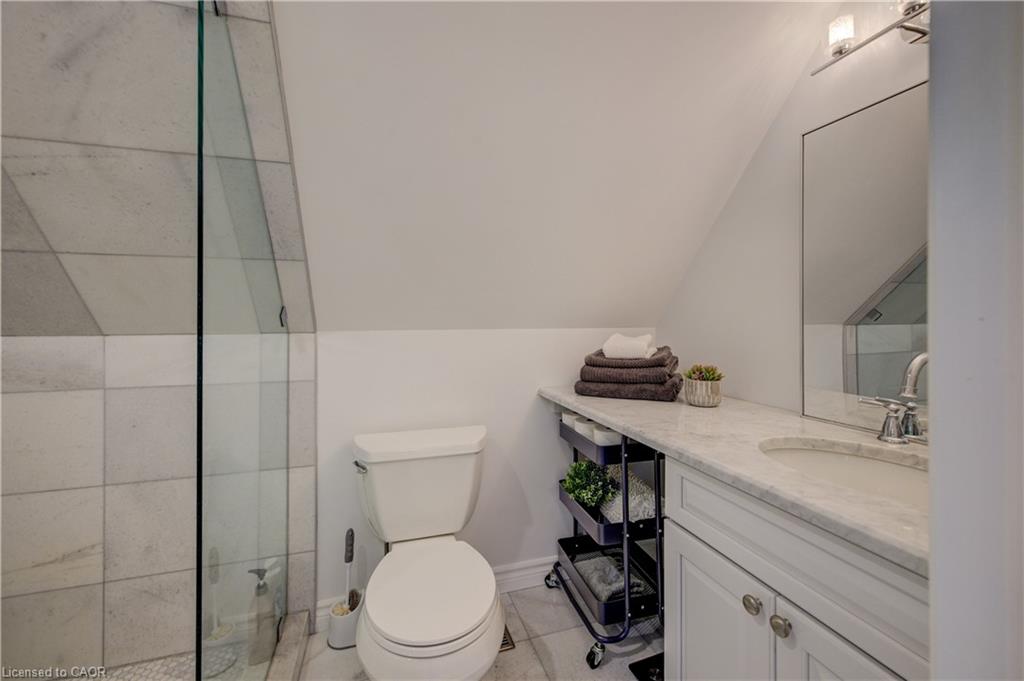 19 Dunbar Road N Property Photo 24