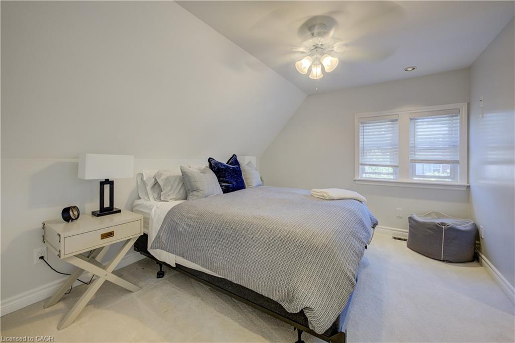 19 Dunbar Road N Property Photo 26