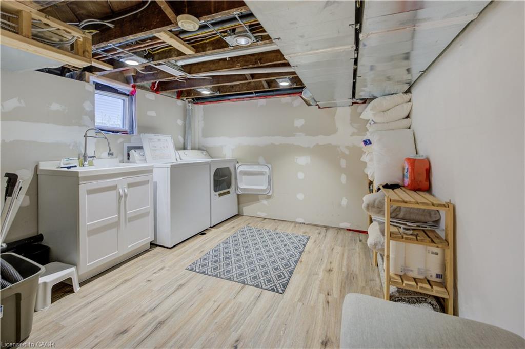 19 Dunbar Road N Property Photo 35