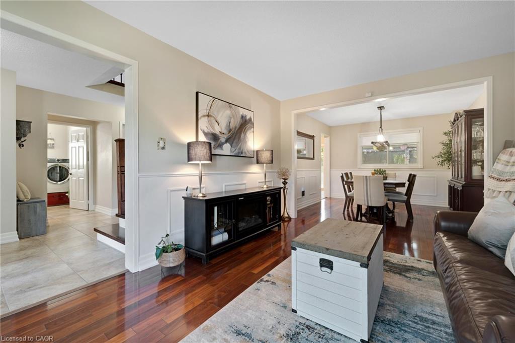 477 Burnett Avenue Property Photo 8