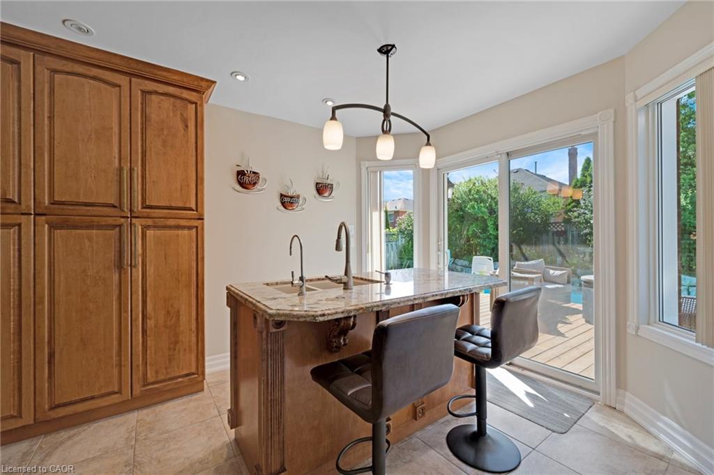 477 Burnett Avenue Property Photo 10