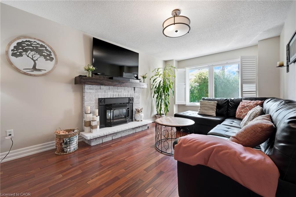 477 Burnett Avenue Property Photo 15