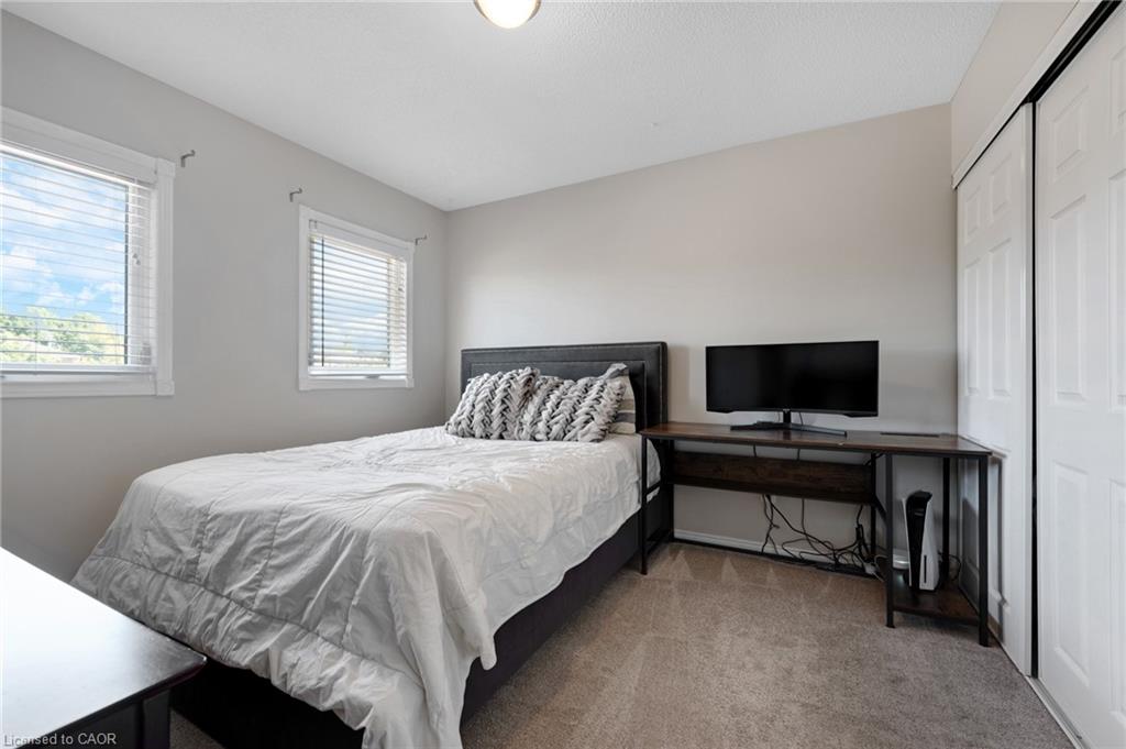 477 Burnett Avenue Property Photo 21