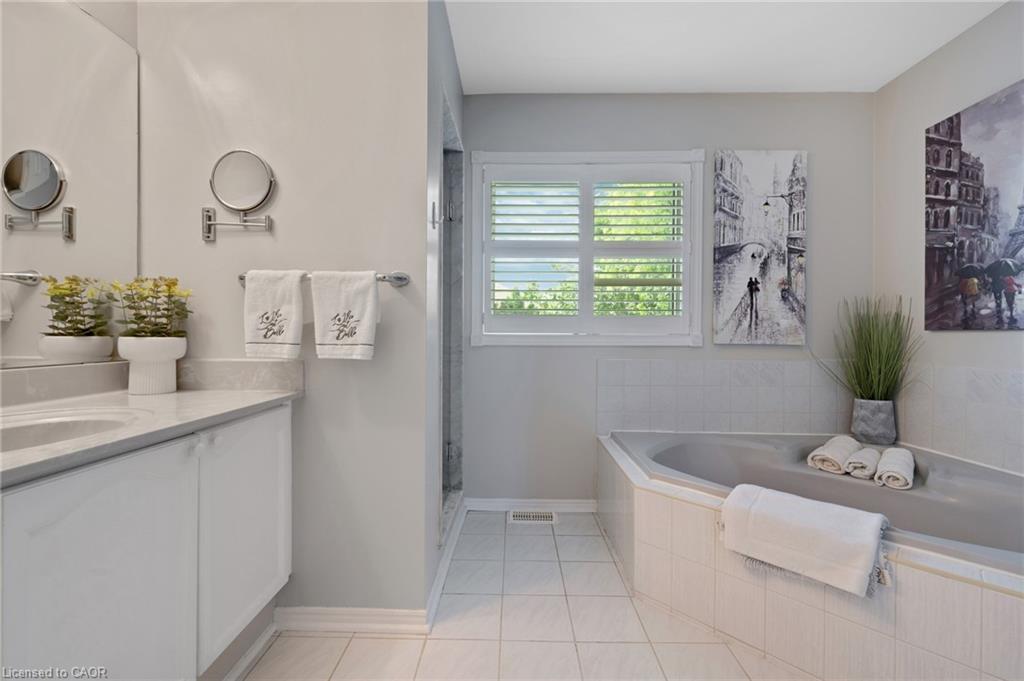 477 Burnett Avenue Property Photo 25