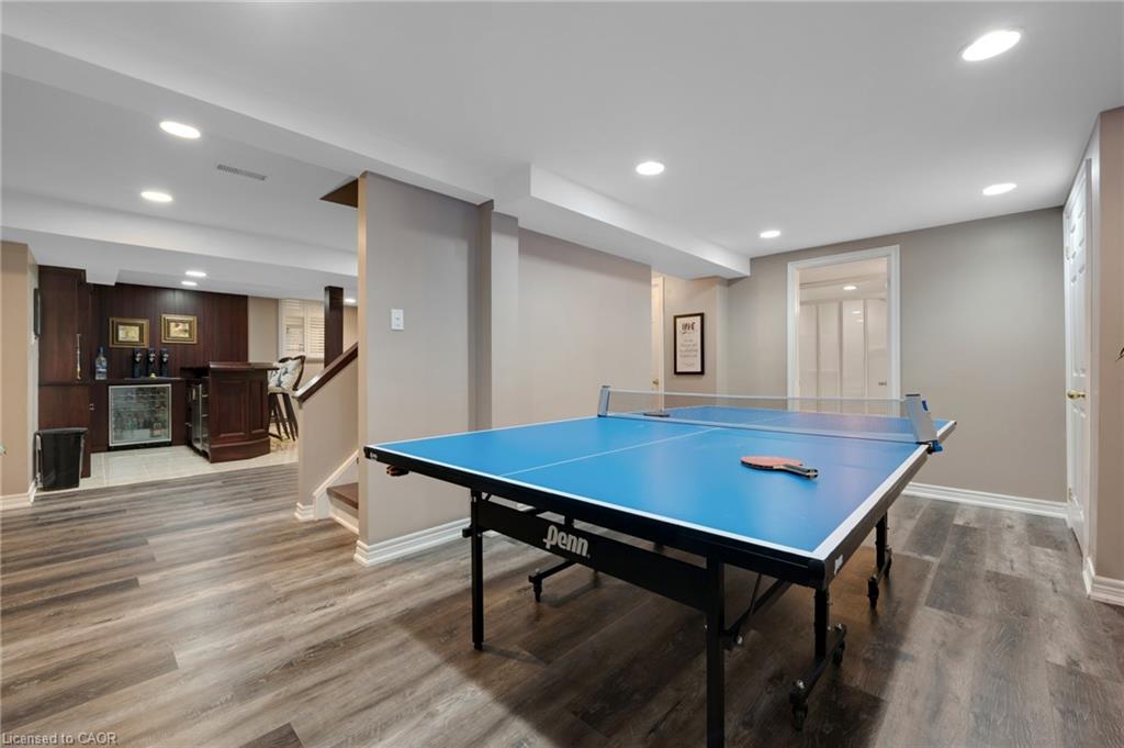 477 Burnett Avenue Property Photo 31